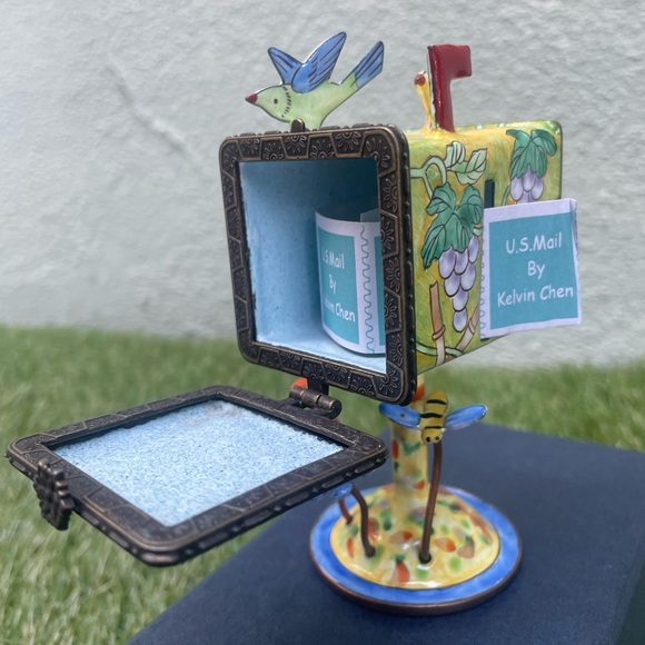 NWT Vintage | Kelvin Chen | 2004 | Stamp Holder | Mailbox | 4.5” Tall | No. 578 - Picture 4 of 15